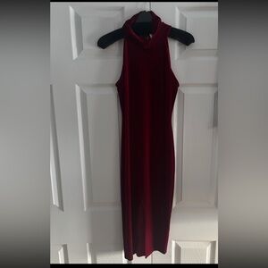 Chic Sleeveless Maroon Midi Dress